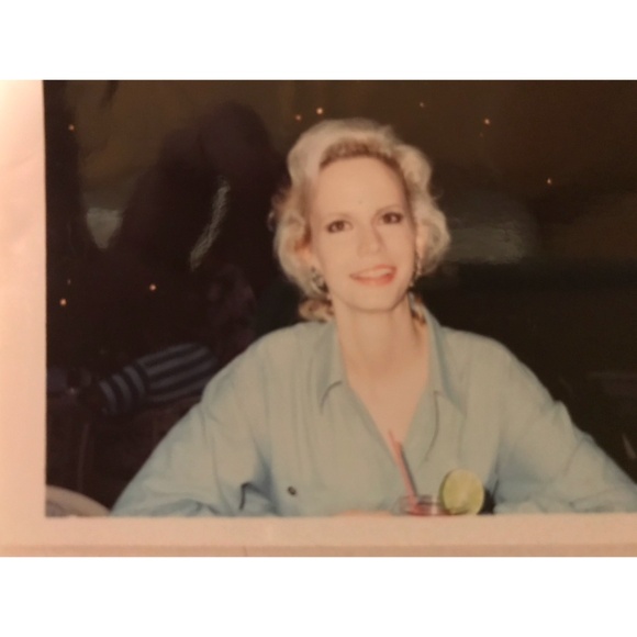 Meet your Posher, Michele - Picture 1 of 1